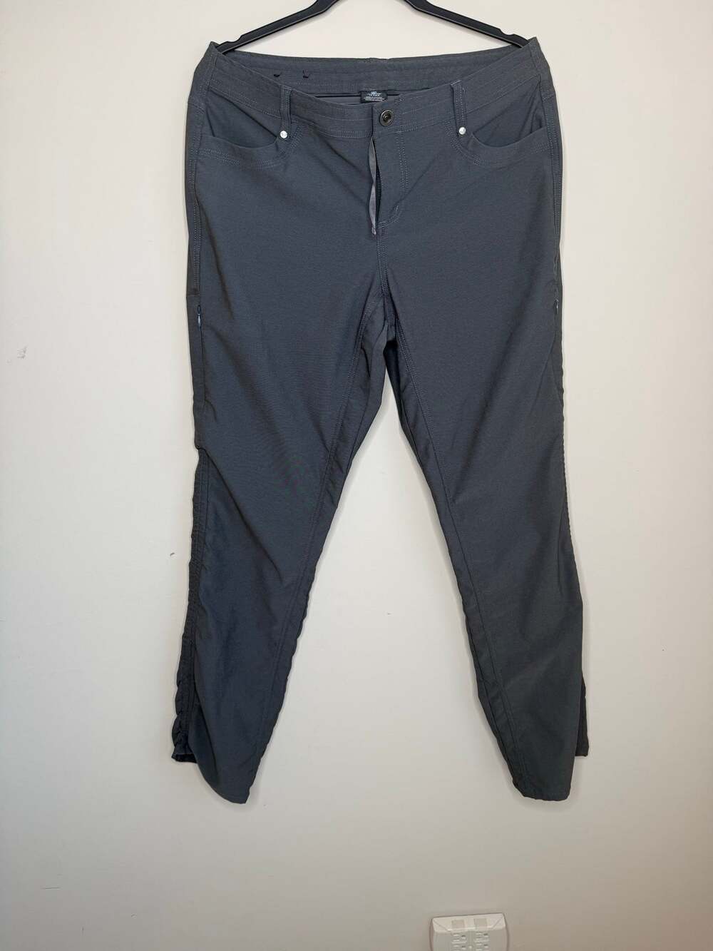 KUHL Womens 12 Regular Gray Hiking Pants Outdoor Trail Trekking Zip Pocket 6235